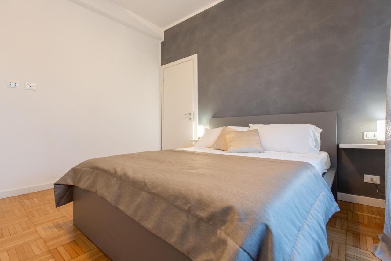 Italstay - Disciplini Apartment -10 Min Dal Duomo Мілан Екстер'єр фото