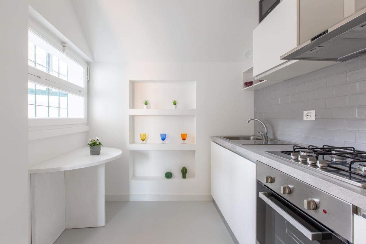 Italstay - Disciplini Apartment -10 Min Dal Duomo Мілан Екстер'єр фото